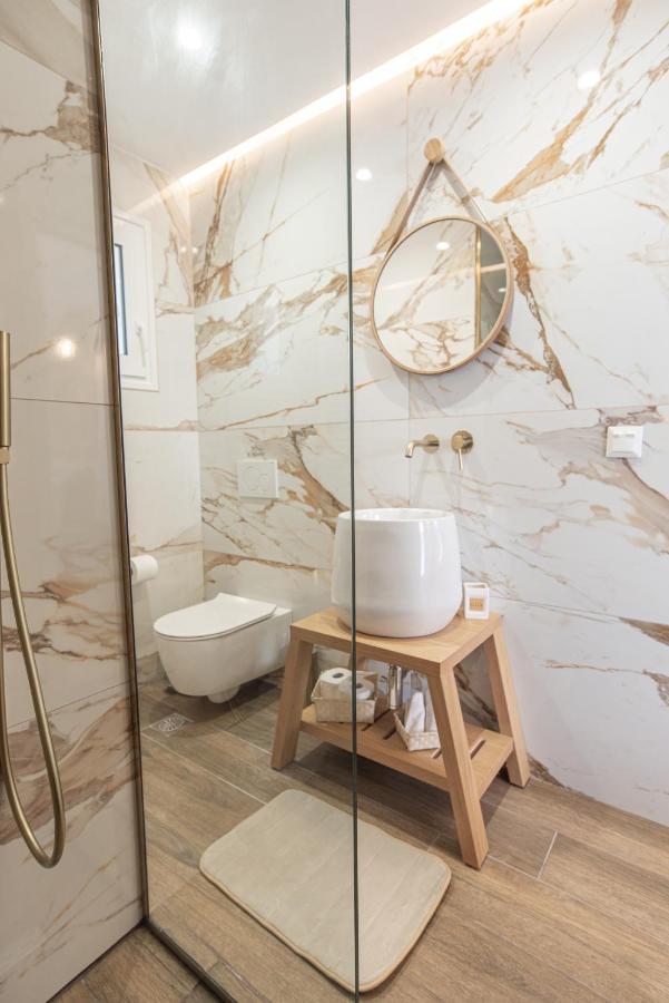 2Bdroom Plaka Apartment Atenas Exterior foto